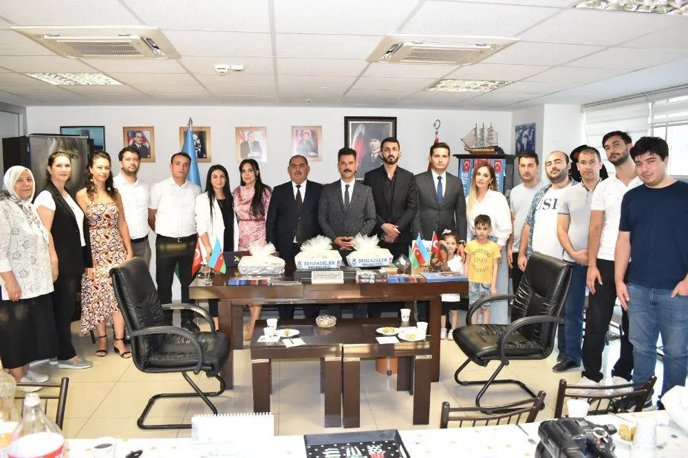 Şirvan Belediye Başkanı  Muradov Manisa Azerbaycan Kültür ve Dayanışma Derneğini ziyaret etti.