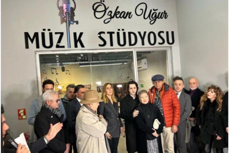 Özkan Uğur Müzik Stüdyosu İstanbul