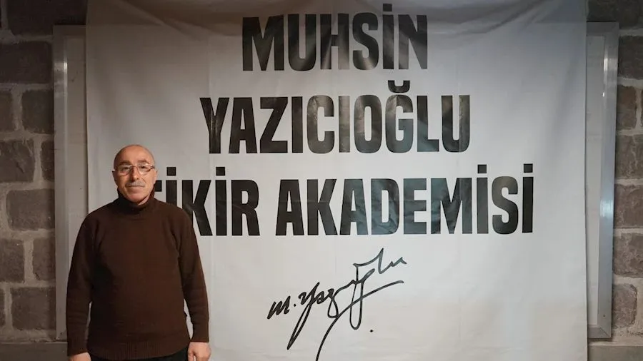 HAKKI  ÖZNUR: BAY KURTULMUŞ! DİYARBAKIR TÜRK TARİHİNİN KADİM ŞEHRİDİR!