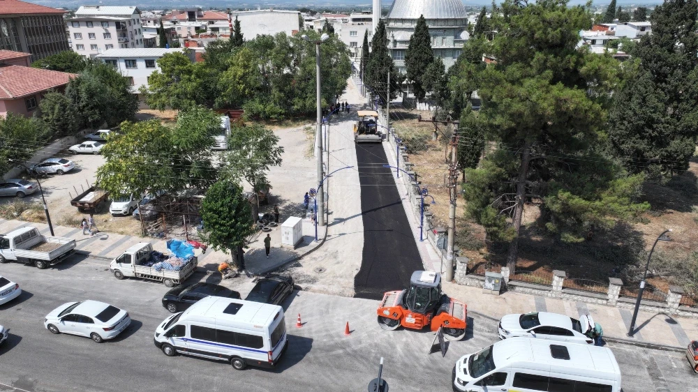 Büyükşehir Altyapısı Tamamlanan Mahallelerde Asfalt Çalışmalarını Sürdürüyor