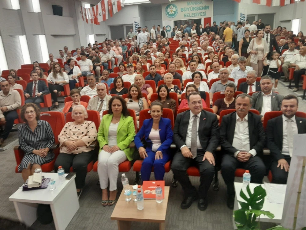 CHP Yunusemre İlçe Başkanlığına Yalçın Arcak Seçildi