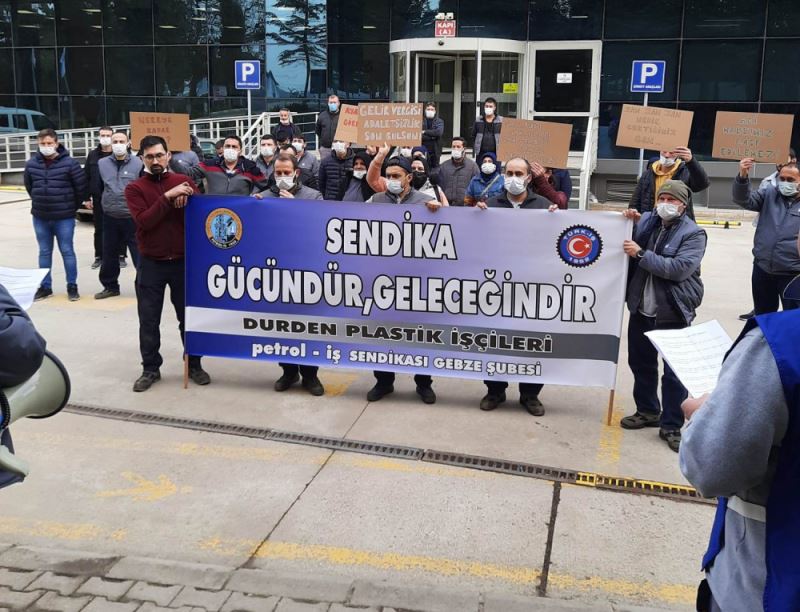 İşçilerden Fabrika Önünde Zam Protestosu: Çalışarak Zengin Olmayı Geçtik, Giderek Daha Yoksul Olduk