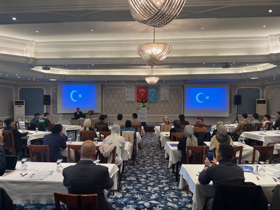 İstanbul’da Uygur gençlere yönelik aktivizm eğitim semineri gerçekleşti 