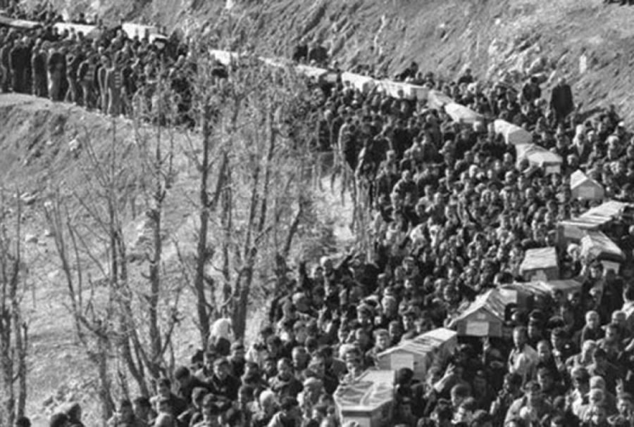 Doğu Türkistan halkının özgür ruhunun temsilcisi Barın Şehidlerini Anıyor