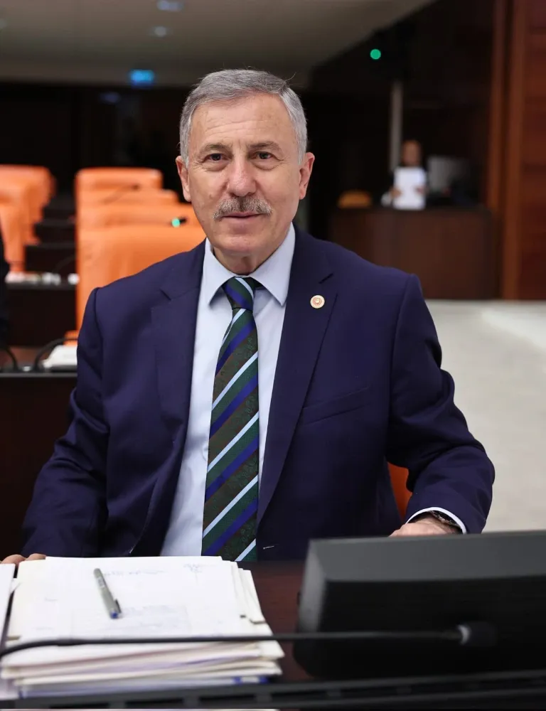 Selçuk Özdağ: “Parlamento Notere, Hatta Kâtibe Dönüştürülüyor”