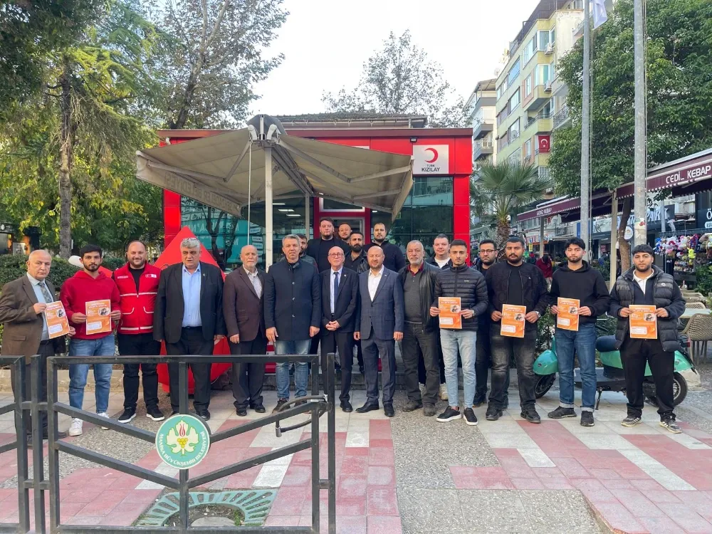 Manisa’da Celali Aşireti Gençlerinden Kızılay’a Örnek Kan Bağışı