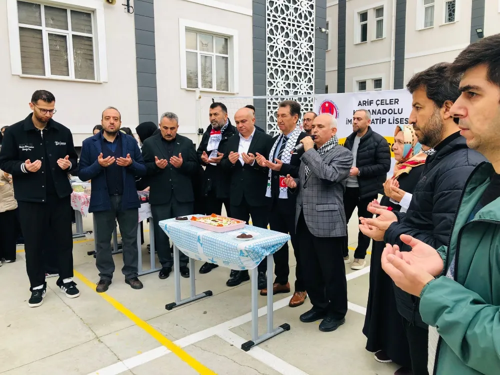 Şehzadeler’de Öğrencilerden Gazze İçin Dayanışma Kermesi