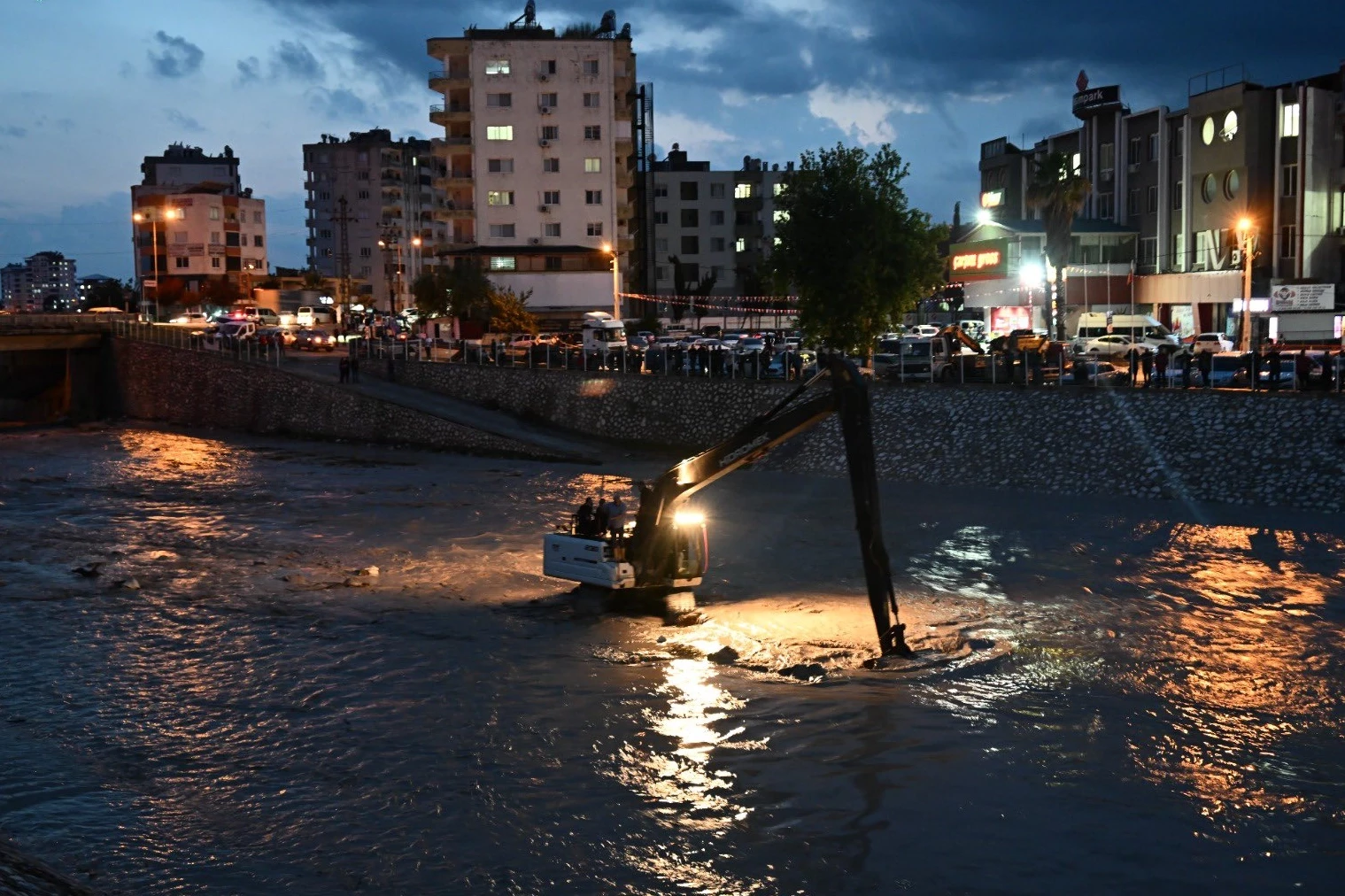 Osmaniye Kadirli’de sel felaketi... 