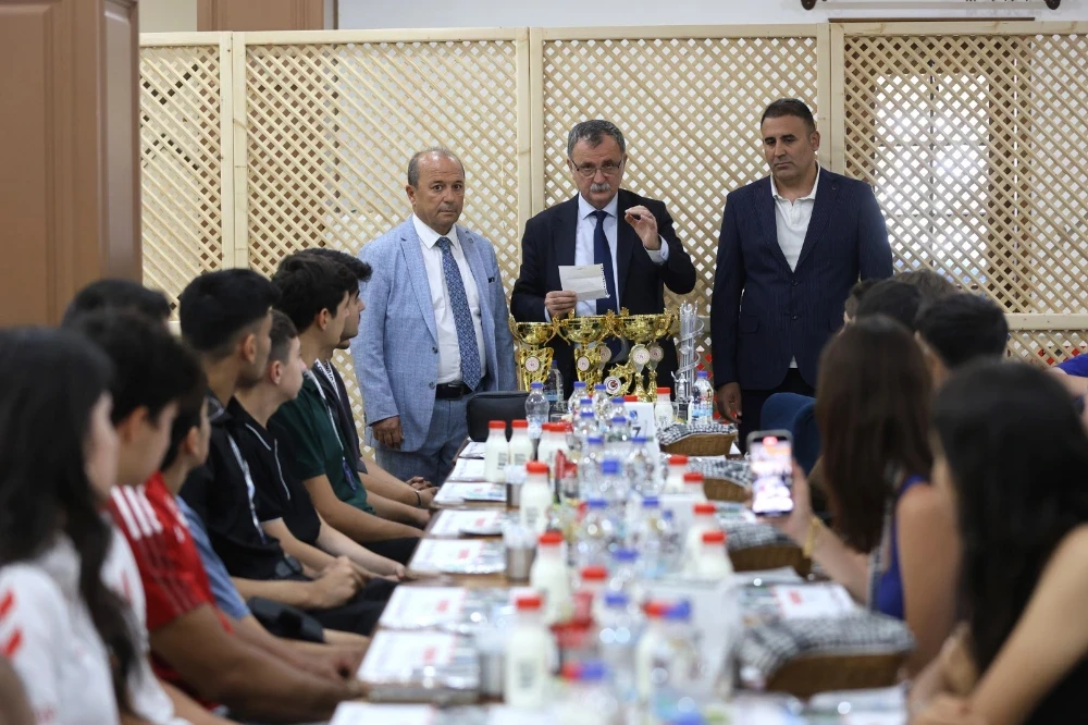 Başkan Balaban Şampiyon Sporcularla Gurur Duydu