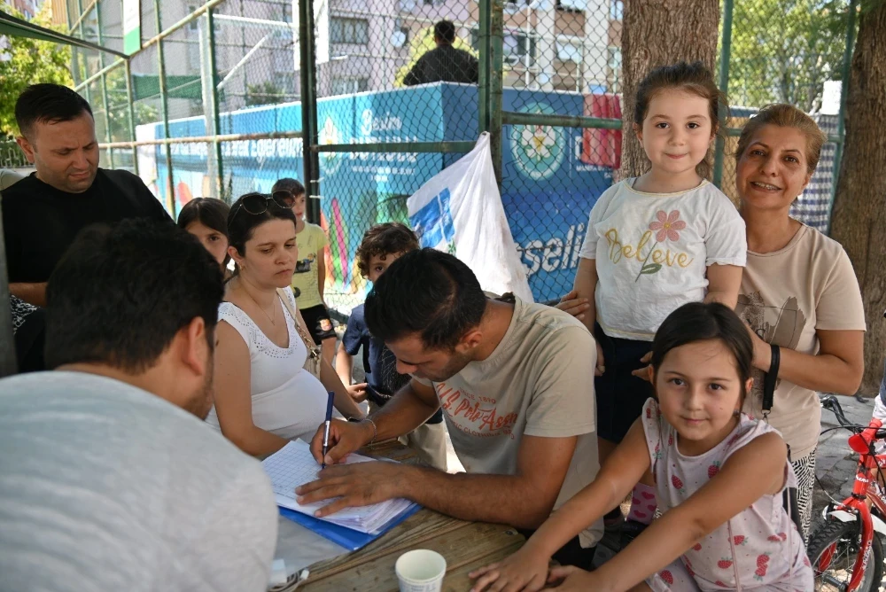 Manisa’da Yazın En Güzel Serinliği: Çocuklara Ücretsiz Portatif Havuz Keyfi