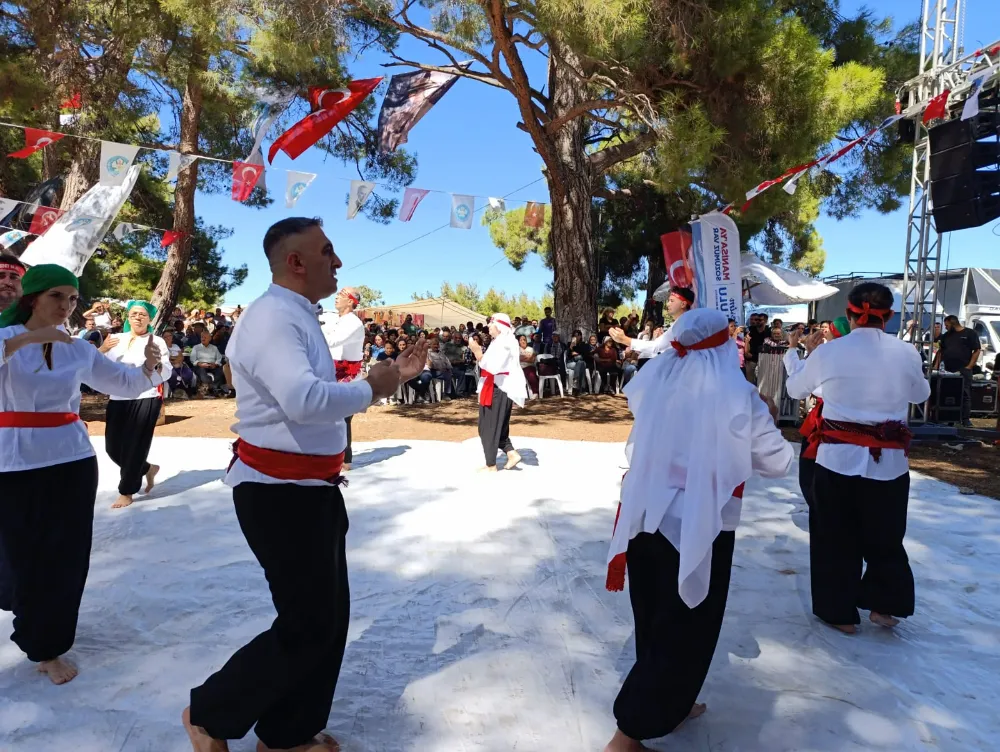 ENCEKLER BAĞDATLI SULTAN’I ANMA ŞENLİKLERİNE BİNLERCE KİŞİ KATILDI