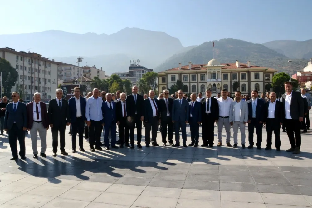 Manisa’da Yılın Ahisi 94 Yaşındaki Esnaf Abdül Balolsun Seçildi