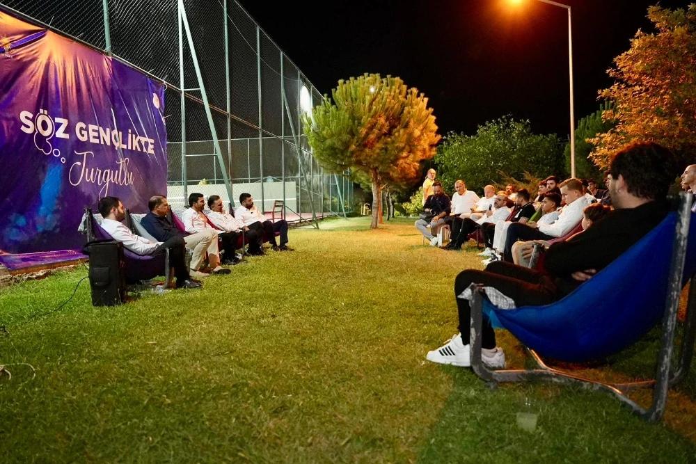 Baybatur, Turgutlu’da Gençlerle Buluştu