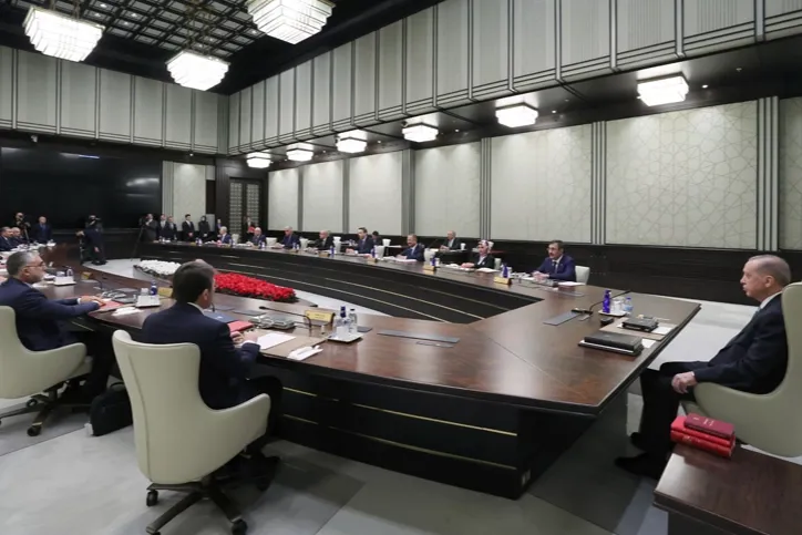 Kabinede ve bürokraside değişiklik bekleniyor