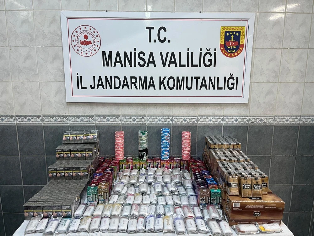 Manisa’da Jandarmadan Kaçak Sigara ve Elektronik Sigara Operasyonu
