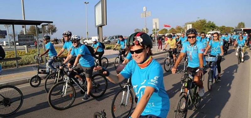 Izmir Egitime Pedalliyor, Sporun Gücü Çocuklara Umut Oluyor