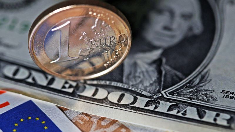 Dolar ve euro haftanın son gününe nasıl başladı?