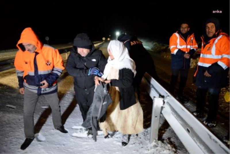 AFAD: Mahsur Kalan 4.603 Kişi Güvenli Bölgelere Sevk Edildi. Zorunlu Olmadıkça Yola Çıkmayın