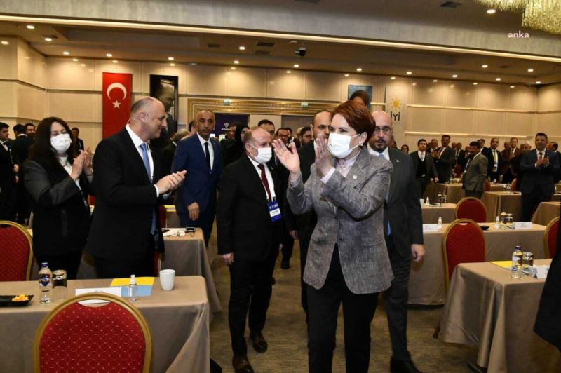 Akşener, Partisinin İl Başkanları İle Bir Araya Geldi