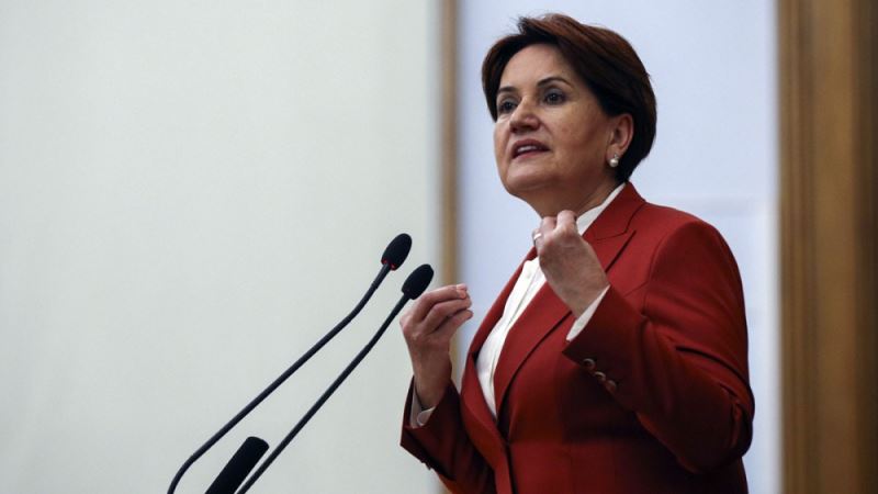 Akşener