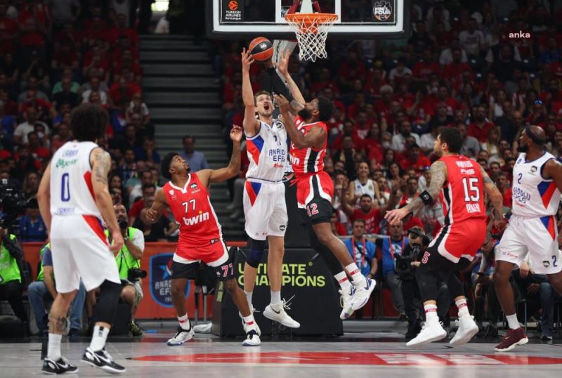 ANADOLU EFES, AVRUPA ŞAMPİYONU OLDU