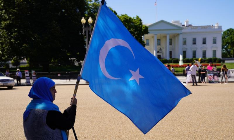 Biden, Uygur Türkleri için Çin
