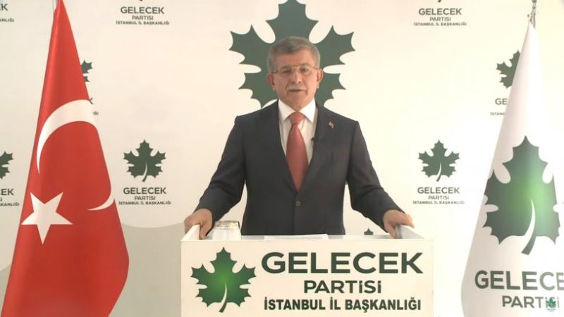 Erdogan’a seslenerek saat veren Davutoglu’ndan ‘basörtüsü’ çagrisi