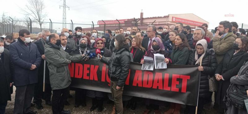 Hendek Davası Öncesi Açıklama Yapan Mağdur Yakınları: Davamızın Soma, Ermenek, Yurt Yangını Davaları Gibi Olmasını İstemiyoruz