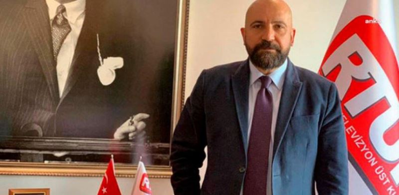 İlhan Taşcı: RTÜK, Tarkan’ın Müthiş Şarkısını Sessizce Sarayı Pür Dikkat Dinliyor