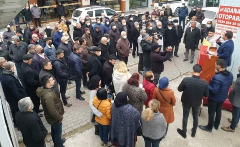 Kadirlili Çiftçiler, Sulama Birliğinin Aldığı Zam Kararını Protesto Etti: Çiftçinin Sırtından İnin