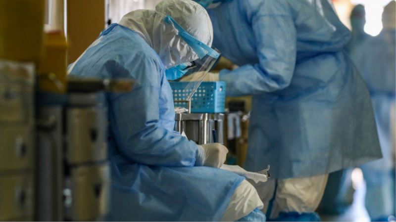Kamu hastanelerinde randevu krizi: Binlerce doktor istifa etti!
