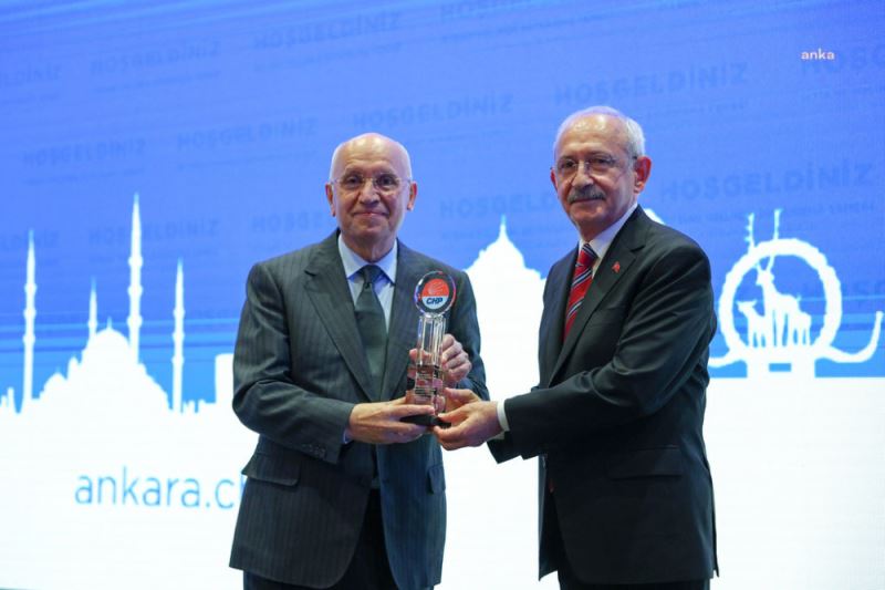 KILIÇDAROĞLU: “ÇANKAYA BİZİ BEKLİYOR. BUNUN İÇİN MÜCADELE ETMEMİZ GEREKİYOR”