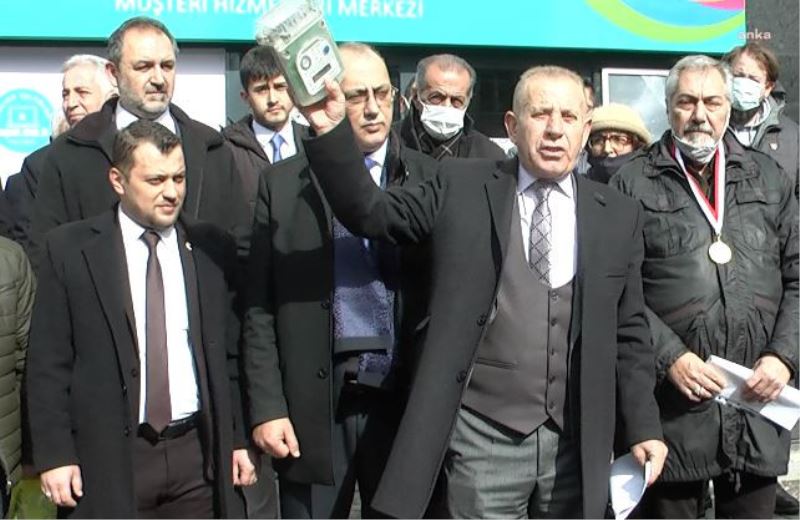 TDP Başkan Yardımcısı Beykoz, Bolu’da Elektrik Şirketinin Önünde Yere Elektrik Sayacı Fırlattı