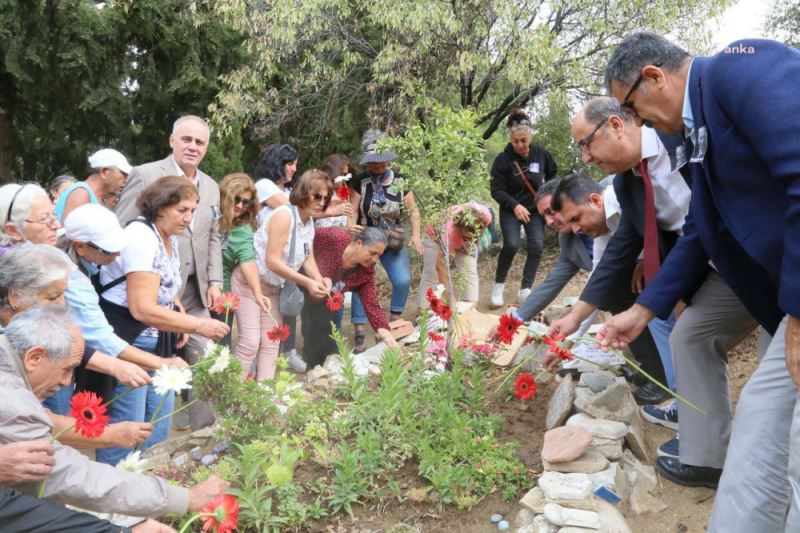 TUNCEL KURTIZ ÖLÜMÜNÜN 9. YILINDA MEZARI BASINDA ANILDI