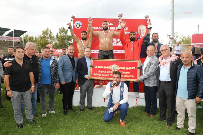 TURGUTLU BELEDIYESI YÖRÜK MEHMET YAGLI GÜRESLERINDE BASPEHLIVAN BELLI OLDU