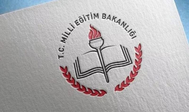 Yanlışlıkla gruba attı, skandal ortaya çıktı: Atatürkçü ve Alevi müdürü cezalandırdık